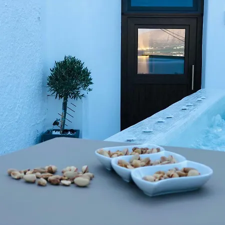 Marann Cave Apartament Akrotírion